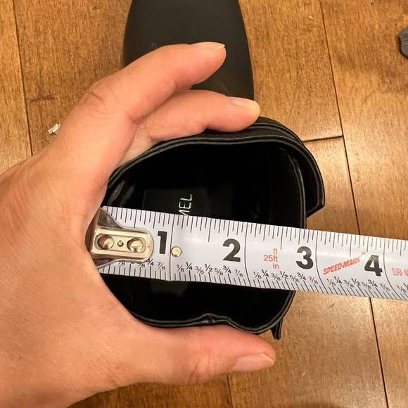 NWT Black Ankle Boots with Gold Accent Size 6 - Picture 12 of 12